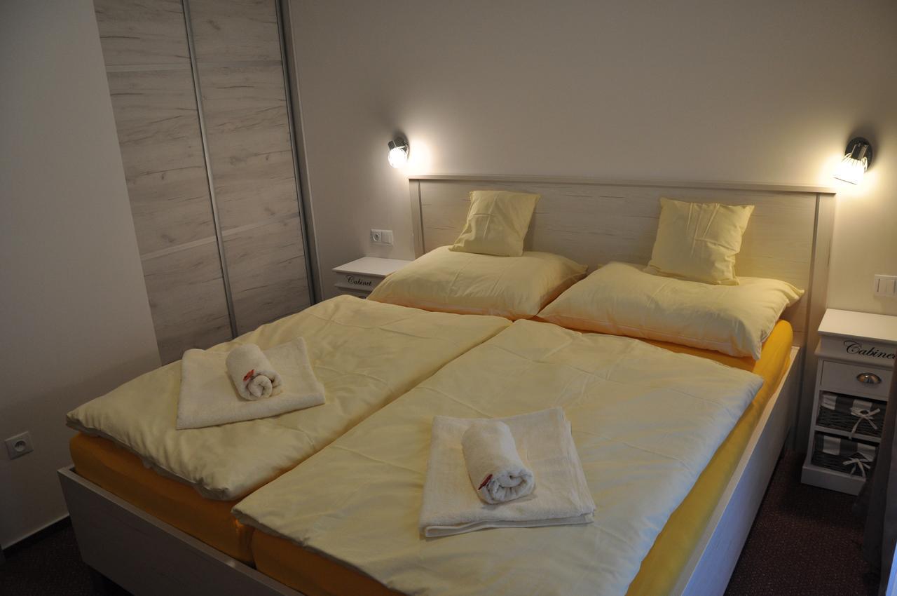 Apartman 14 Lucky Demaenovska Dolina Extérieur photo
